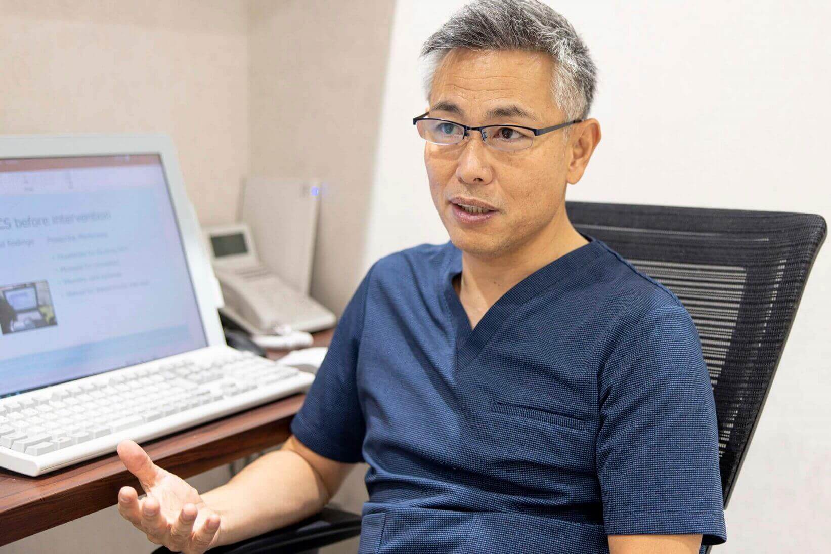 長井正壽医師は、25年以上の経験を持つ植毛手術のパイオニアの一人です。